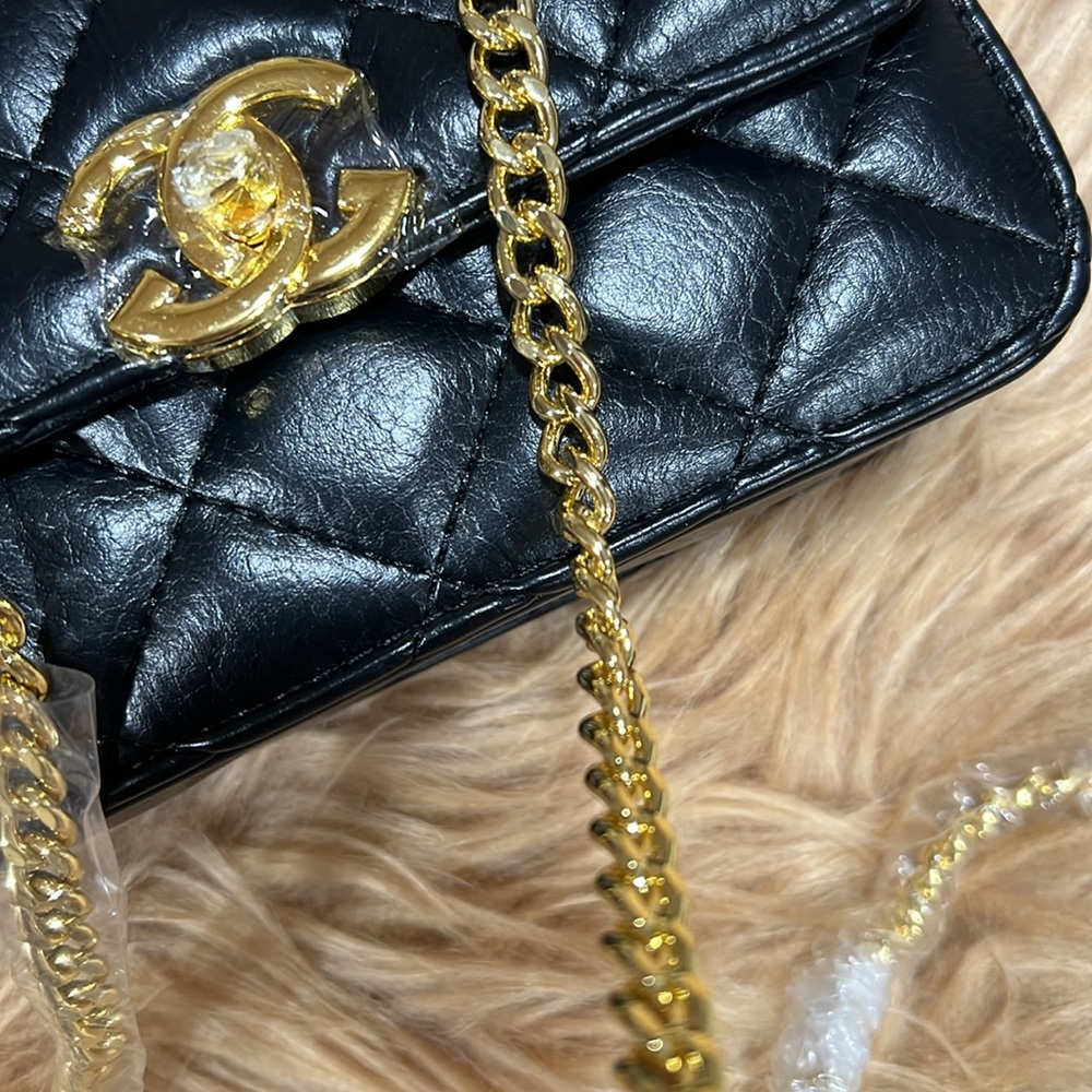 New❤️ Black Quilted Leather Bag( not authentic) no return - Picture 14 of 17